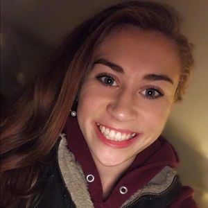 Meet your Posher, Lauren